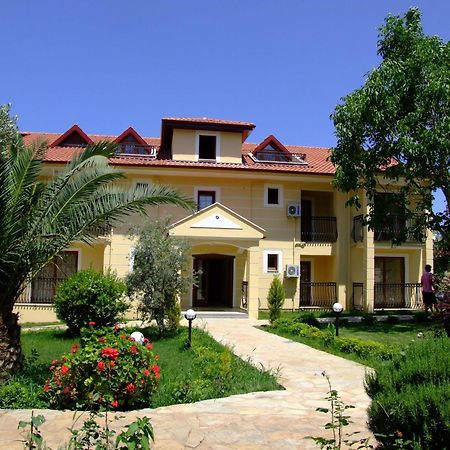 Gokcen Apartments Oludeniz Bagian luar foto