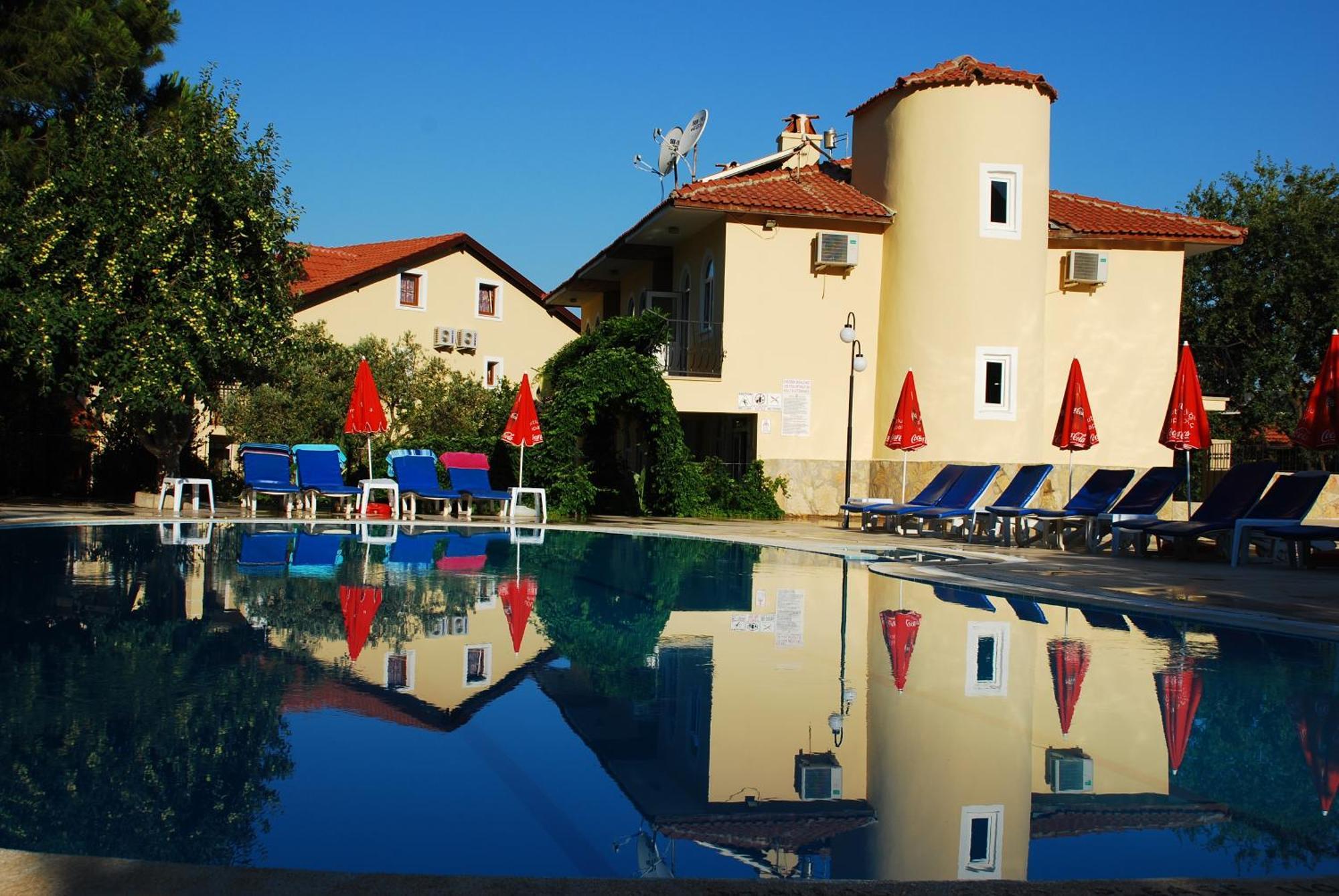Gokcen Apartments Oludeniz Bagian luar foto