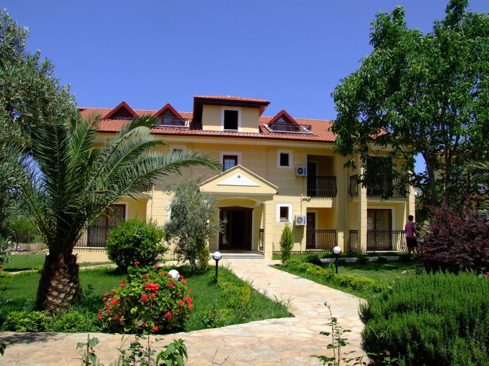 Gokcen Apartments Oludeniz Bagian luar foto