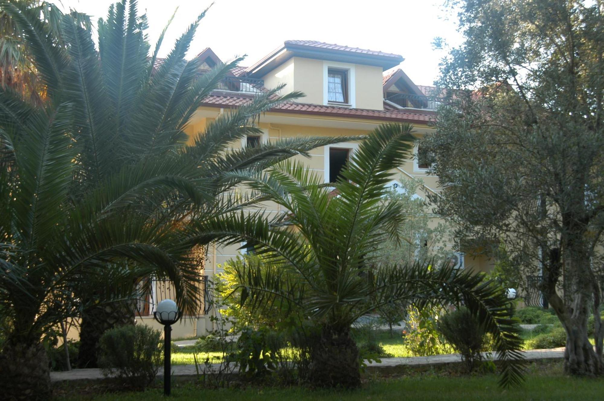 Gokcen Apartments Oludeniz Bagian luar foto