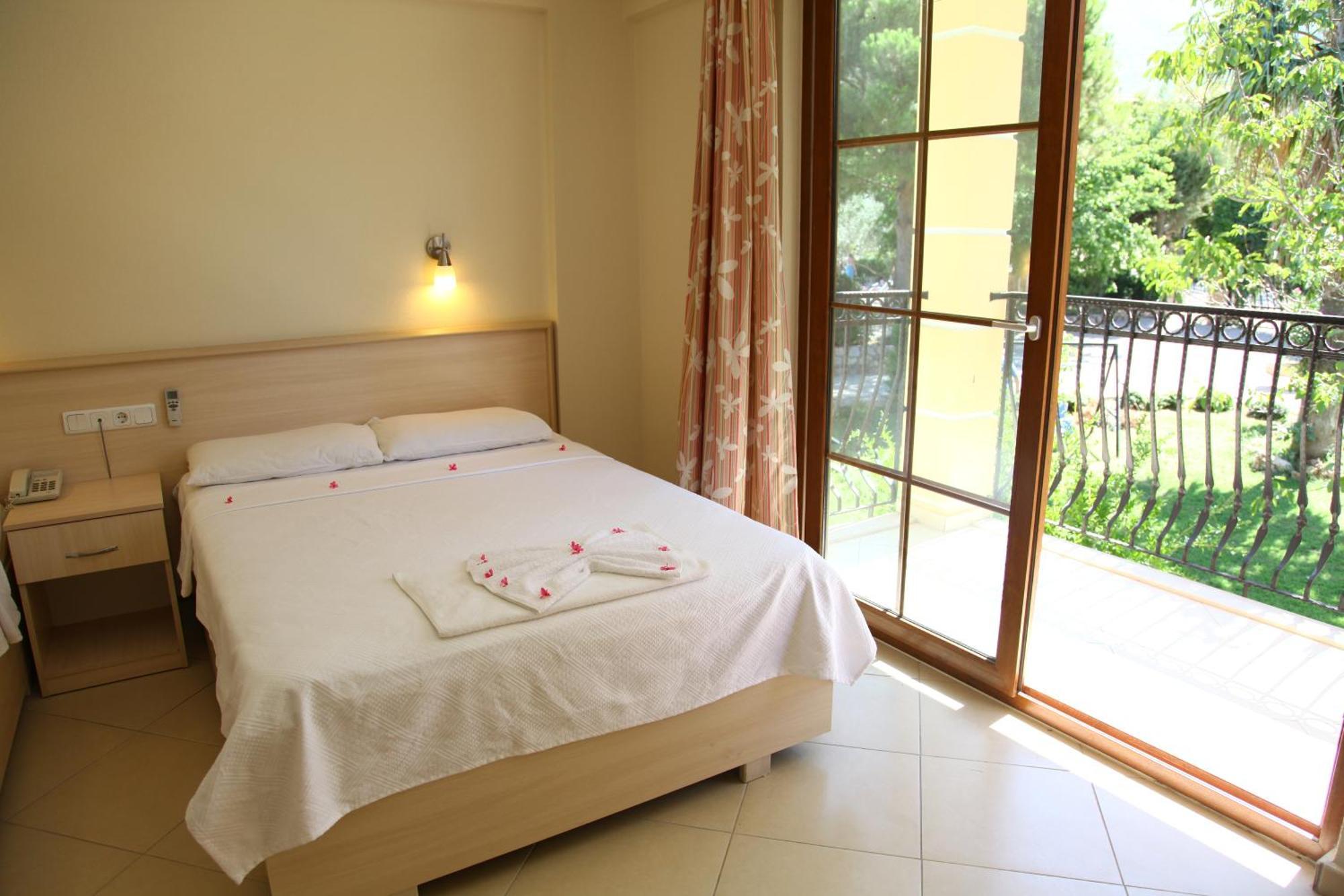 Gokcen Apartments Oludeniz Bagian luar foto