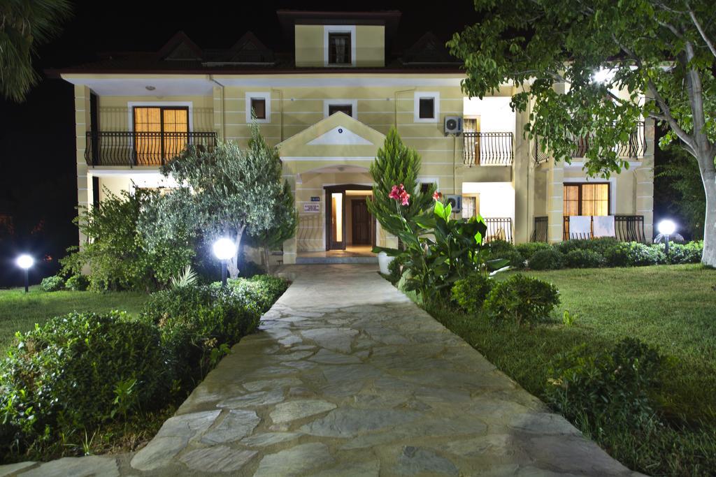 Gokcen Apartments Oludeniz Bagian luar foto